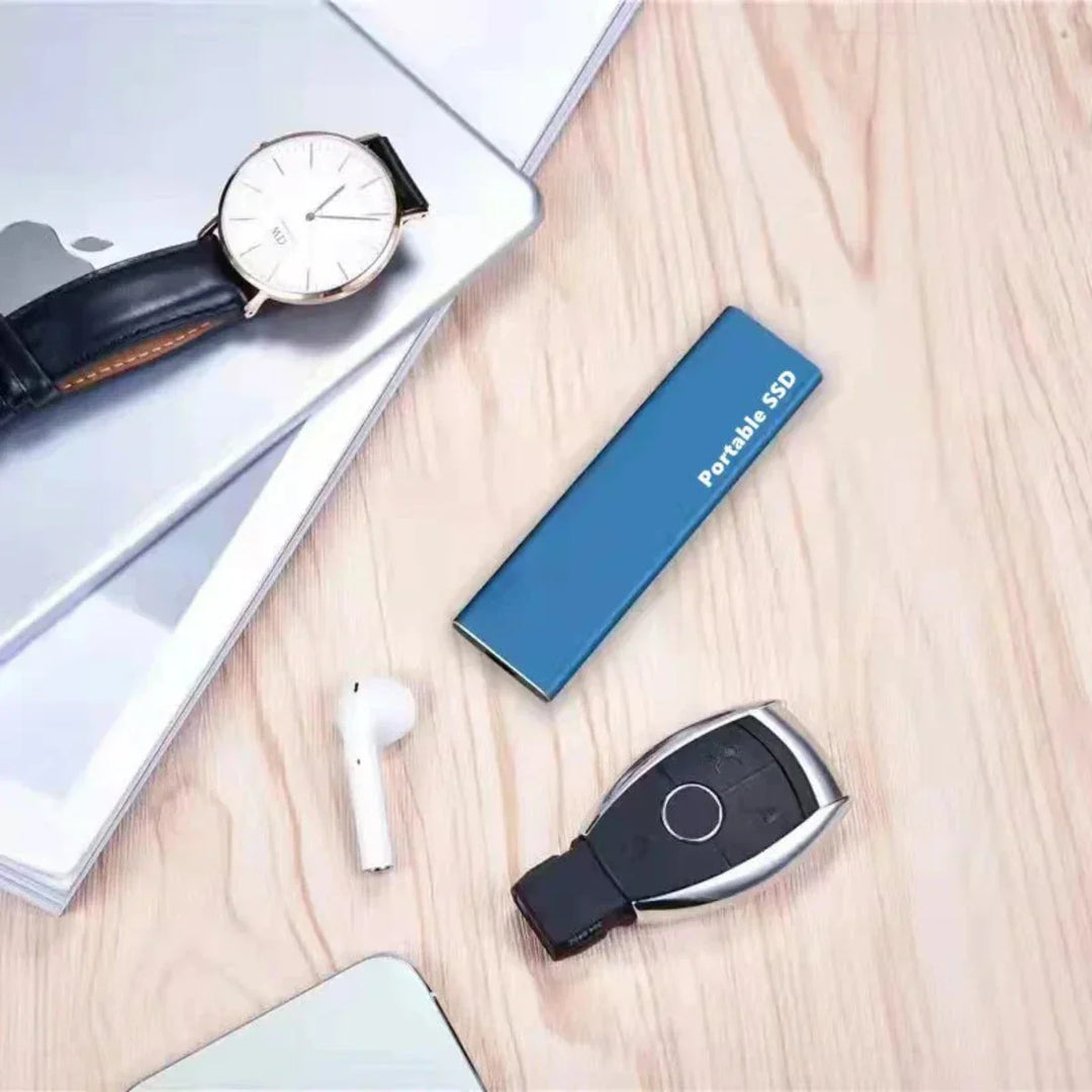 External hard drive with USB-C connection – fast, compact &amp; reliable