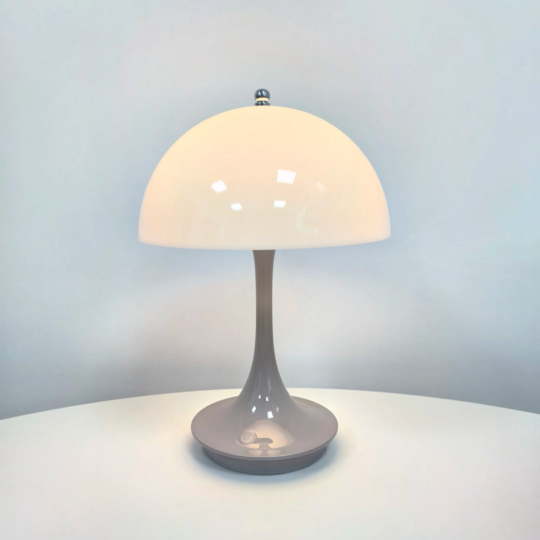 Danish mushroom-shaped table lamp in Nordic style with wireless charging