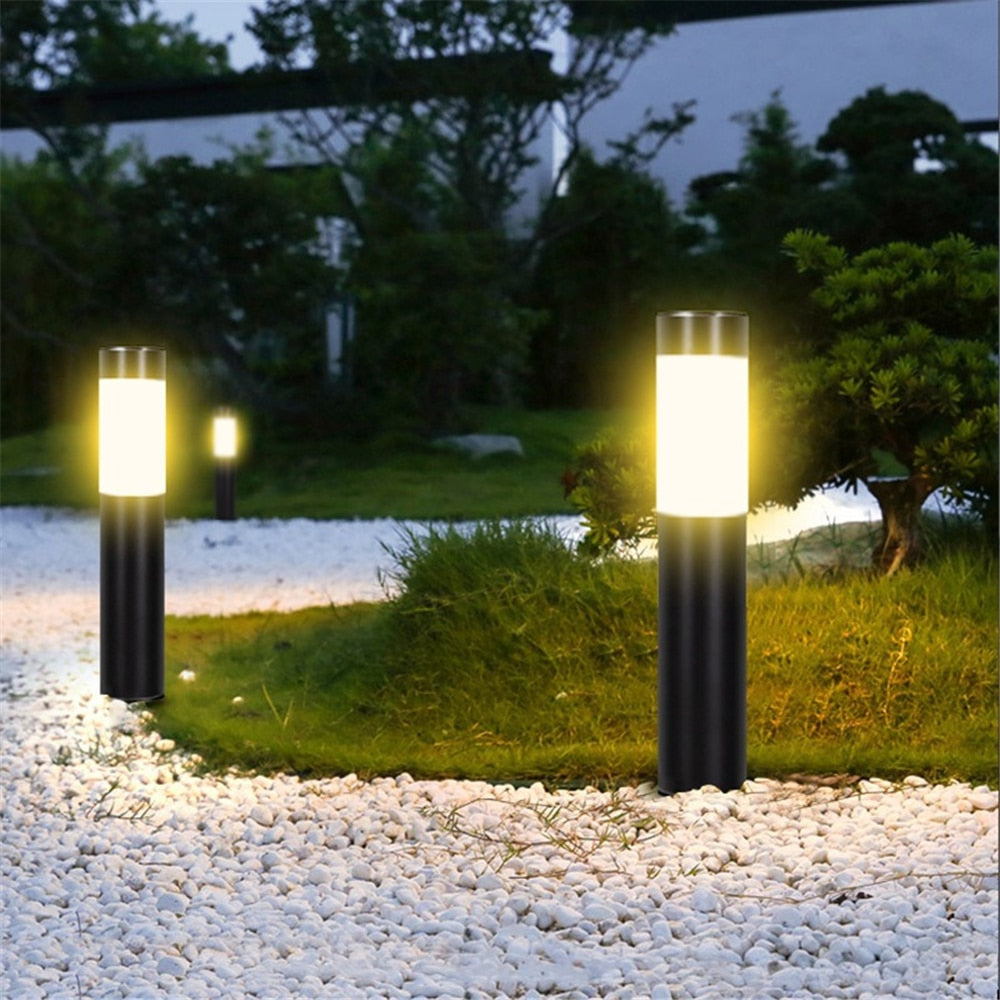 Energy-efficient waterproof solar lamp for paths and driveways