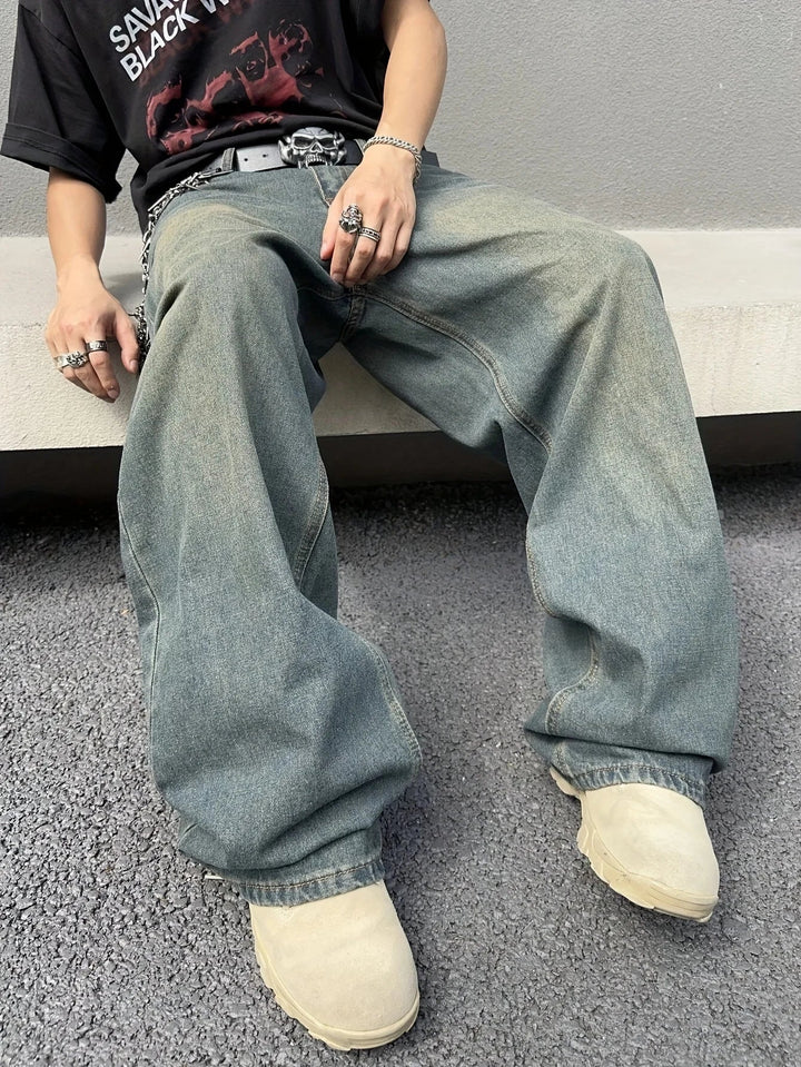 Men's Baggy Jeans in Streetwear Style 