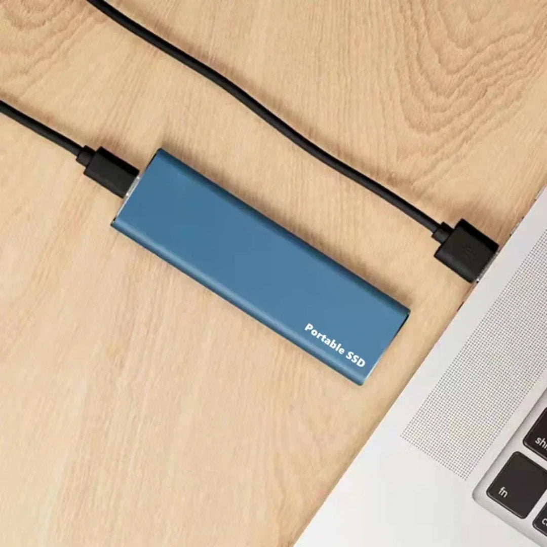 External hard drive with USB-C connection – fast, compact &amp; reliable