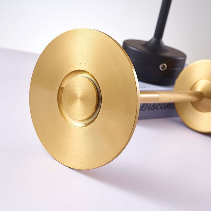 Wireless dimmable metal table lamp