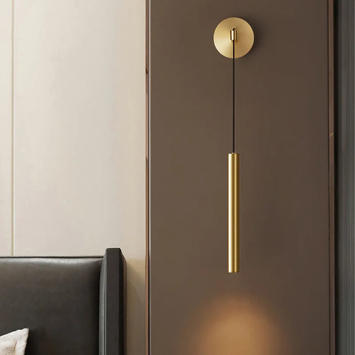 Height-adjustable copper wall light with warm LED light for bedrooms and hallways