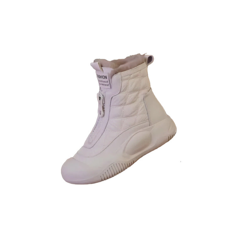 Women's snow boots with a modern design and non-slip sole 