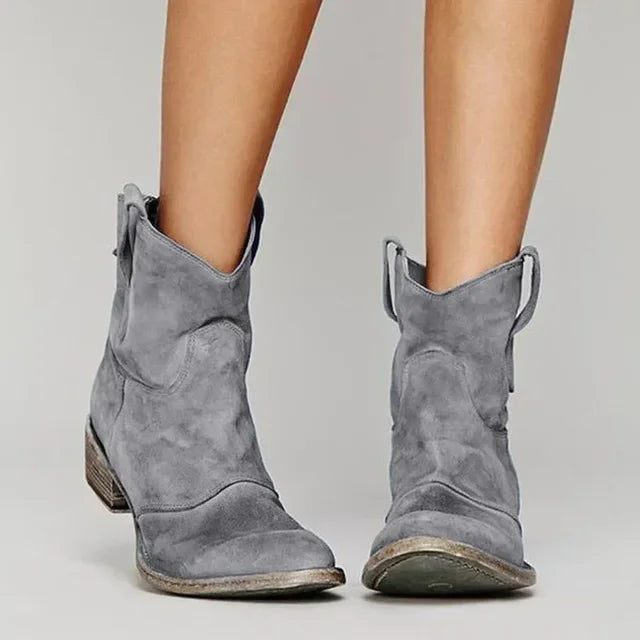 Women's cowboy ankle boots in a vintage design