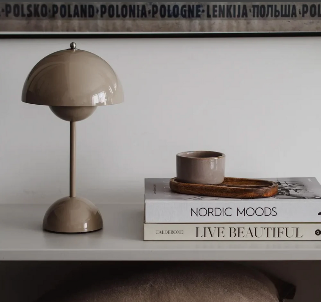 Wireless LED table lamp – Stylish lighting for a cozy home