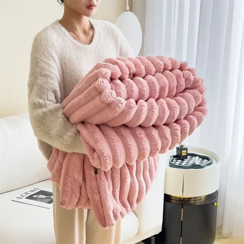 Cozy fleece blanket made of imitation lambskin - Soft sofa blanket for warm winter days