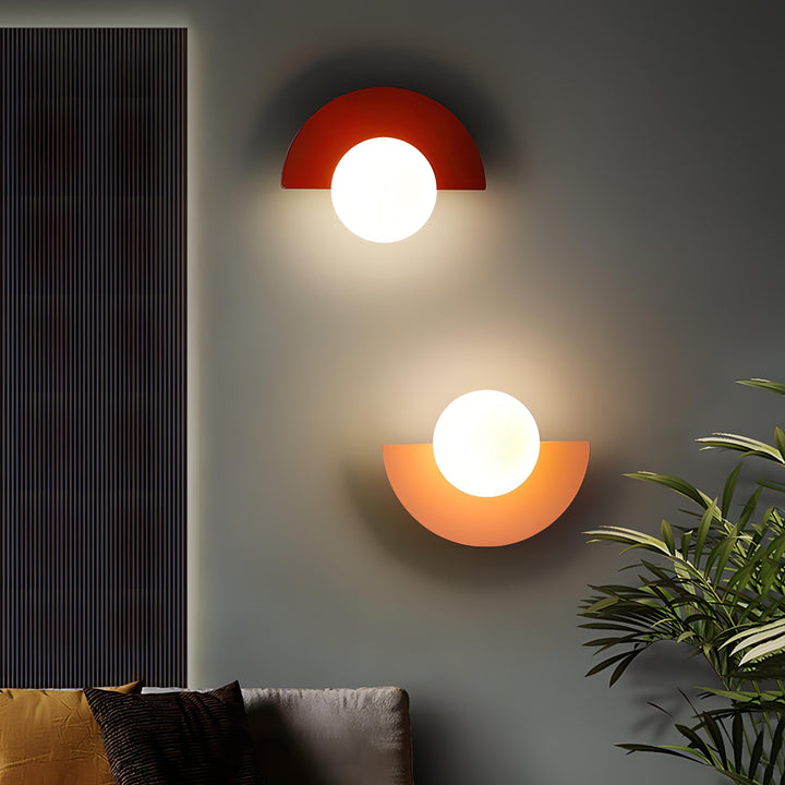 Semicircular LED wall light in Nordic style