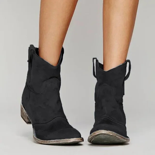 Women's cowboy ankle boots in a vintage design