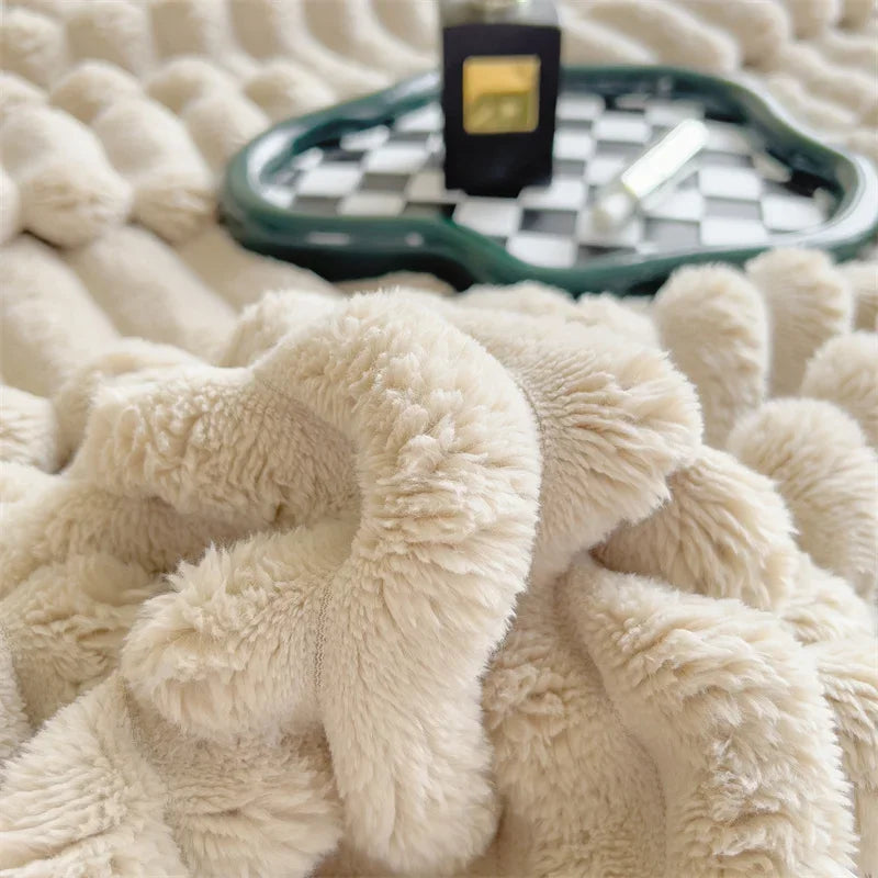 Cozy fleece blanket made of imitation lambskin - Soft sofa blanket for warm winter days