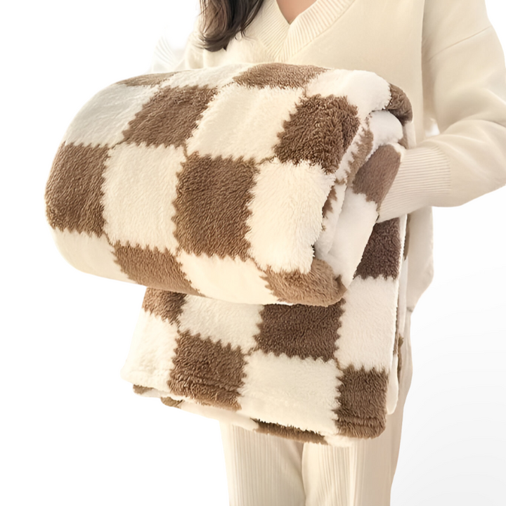 Checkered fleece blanket – Colorful plaid with a cheerful pattern for all seasons 