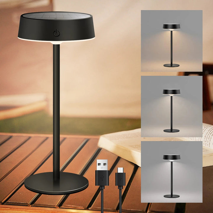 Solar Tischlampe in modernem Design auf einem Tisch im Außenbereich