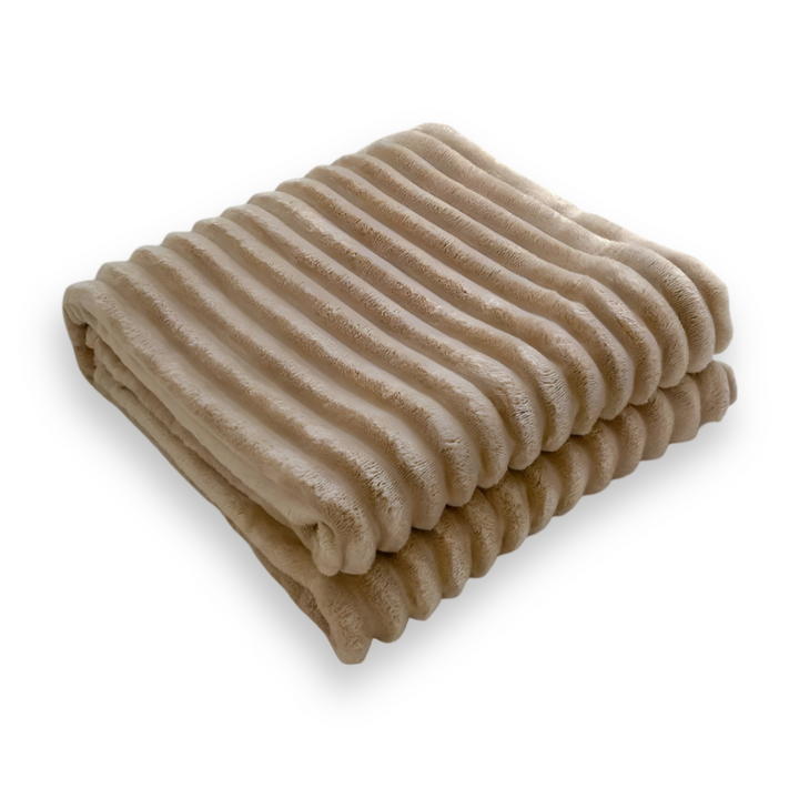 Striped fleece blanket – thick ribbed look for sofa and bed