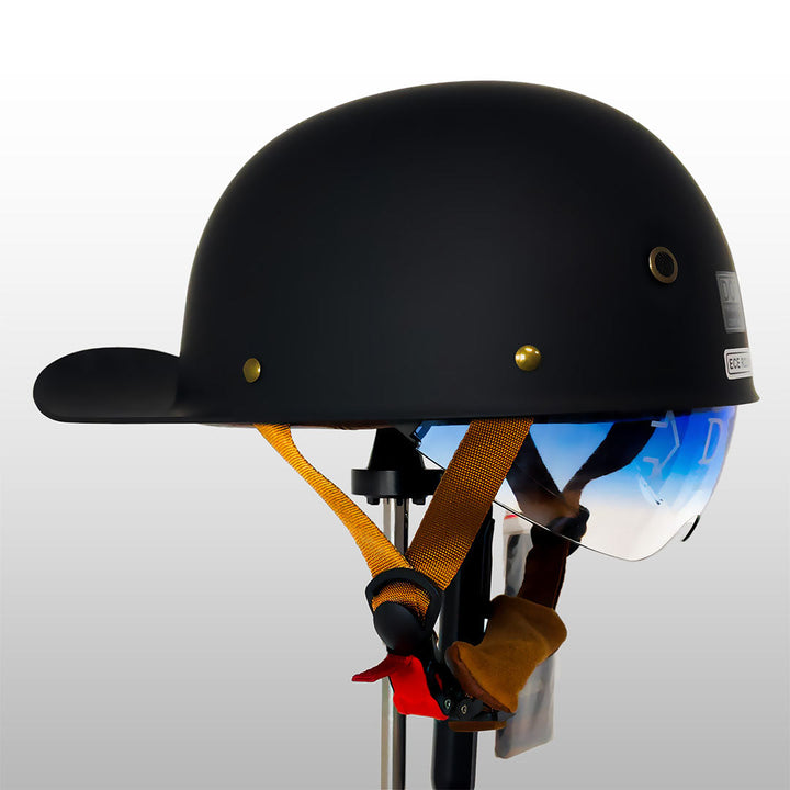 Advanced motorcycle helmet with streamlined design