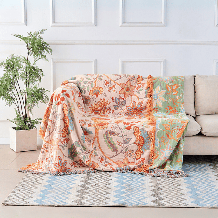 Boho blanket with floral pattern – cotton plaid with fringe