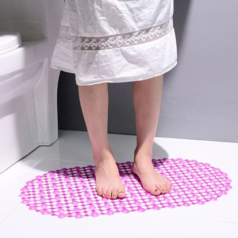 Non-slip shower mat with suction cups and fast water drainage