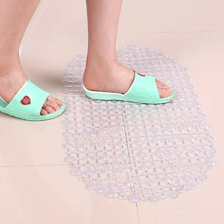 Non-slip shower mat with suction cups and fast water drainage