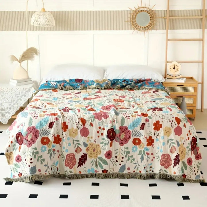 Boho cotton blanket – reversible throw with floral pattern and tassels