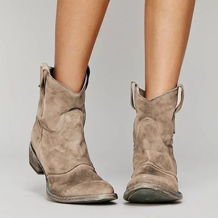 Women's cowboy ankle boots in a vintage design