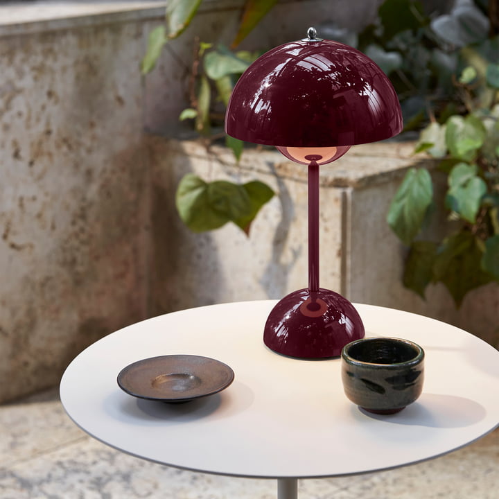 Wireless LED table lamp – Stylish lighting for a cozy home