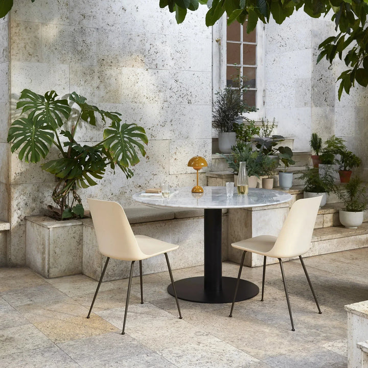 Wireless LED table lamp – Stylish lighting for a cozy home