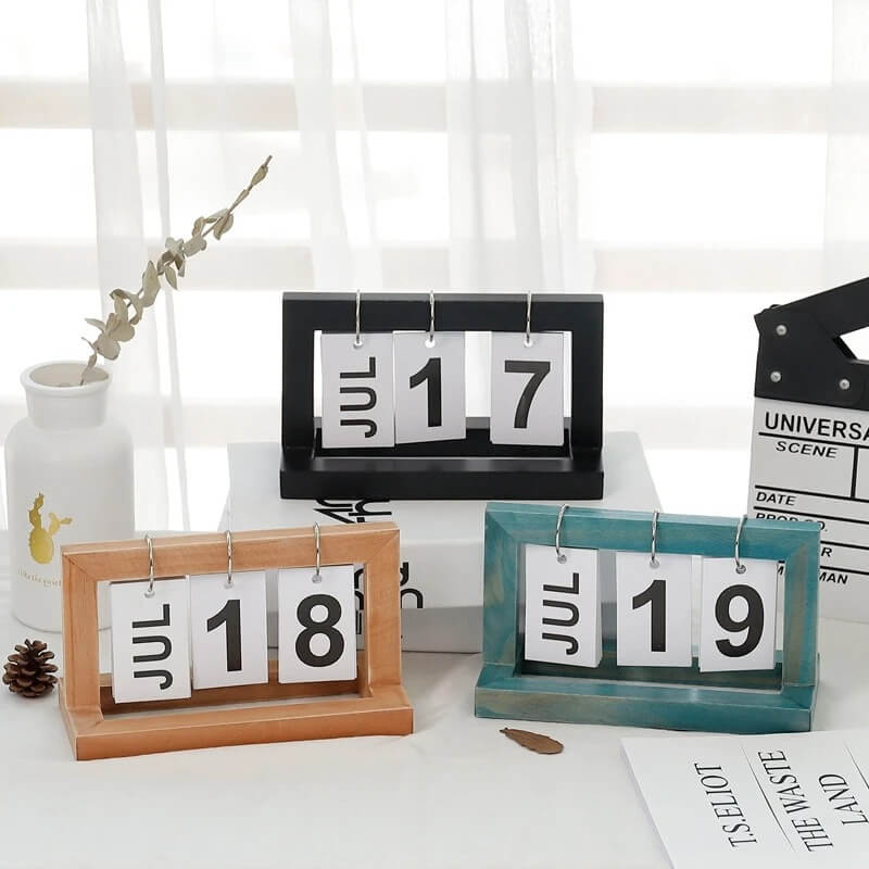 Wendekalender aus Holzdesign