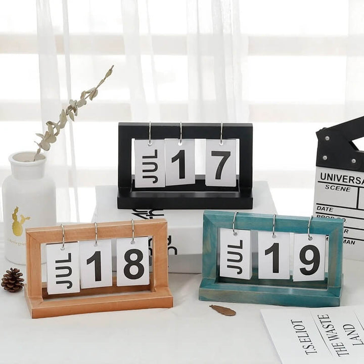 Wendekalender aus Holzdesign