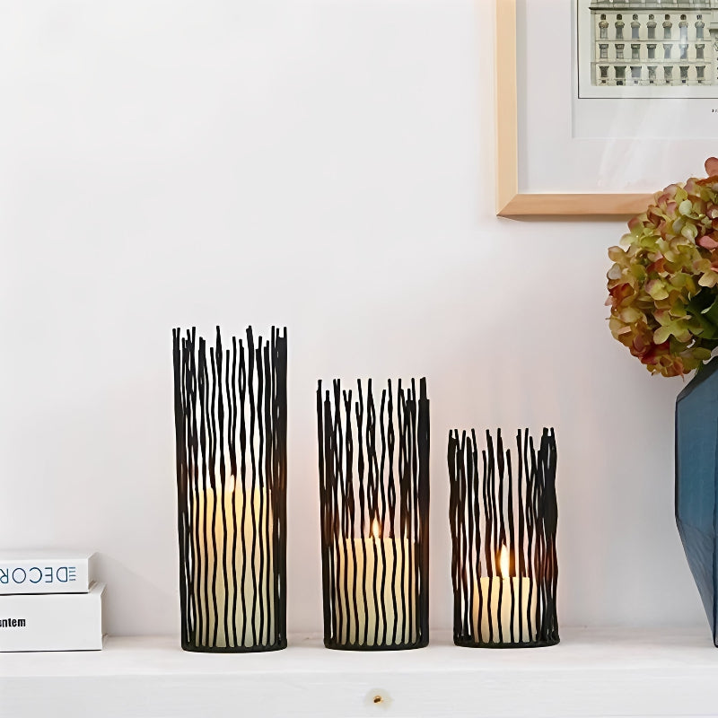 Geometrischer Kerzenhalter aus Schmiedeeisen – Modernes Design für stilvolle Wohnakzente