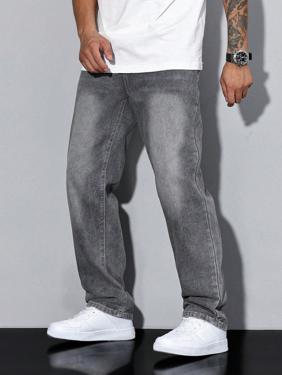 Men's jeans in effen colour with straight cut