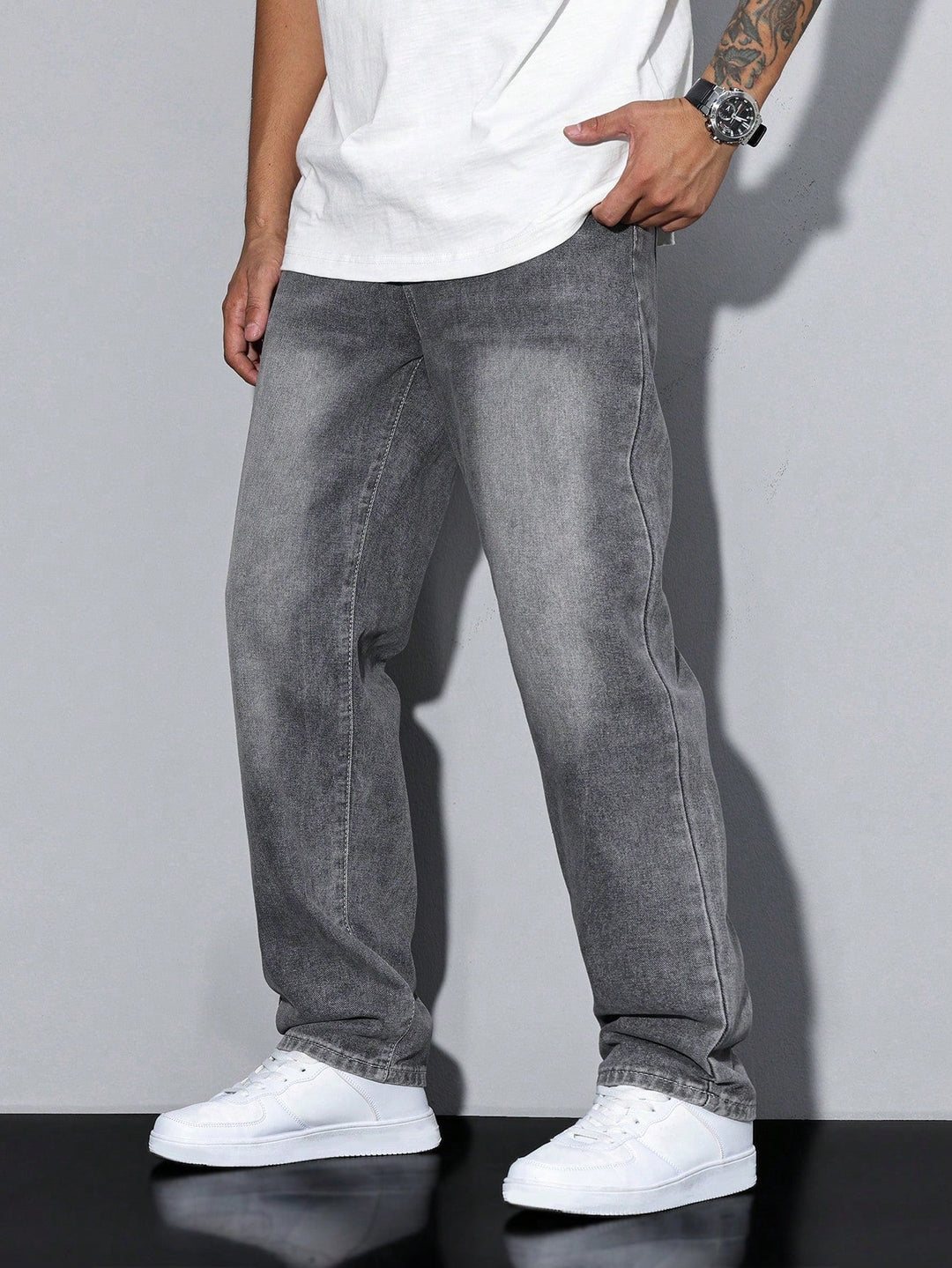 Men's jeans in effen colour with straight cut