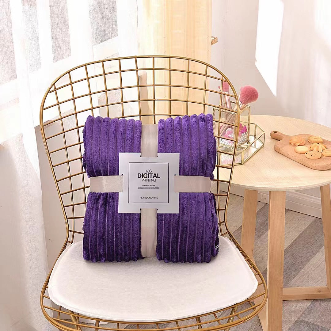 Fleece cuddly blanket with ribbed design