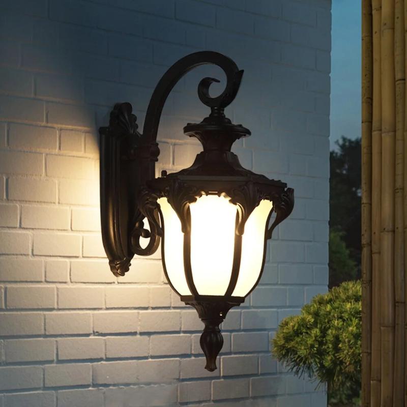 Vintage Weather-Resistant Outdoor Wall Lamp - Timeless Elegance for Outdoor Lights-1