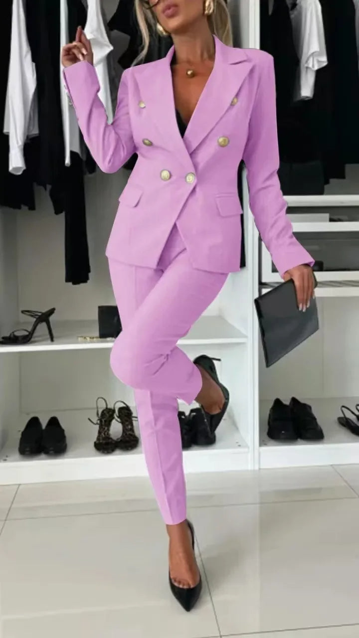 Women's Double-Breasted Suit with Tailored Cut 