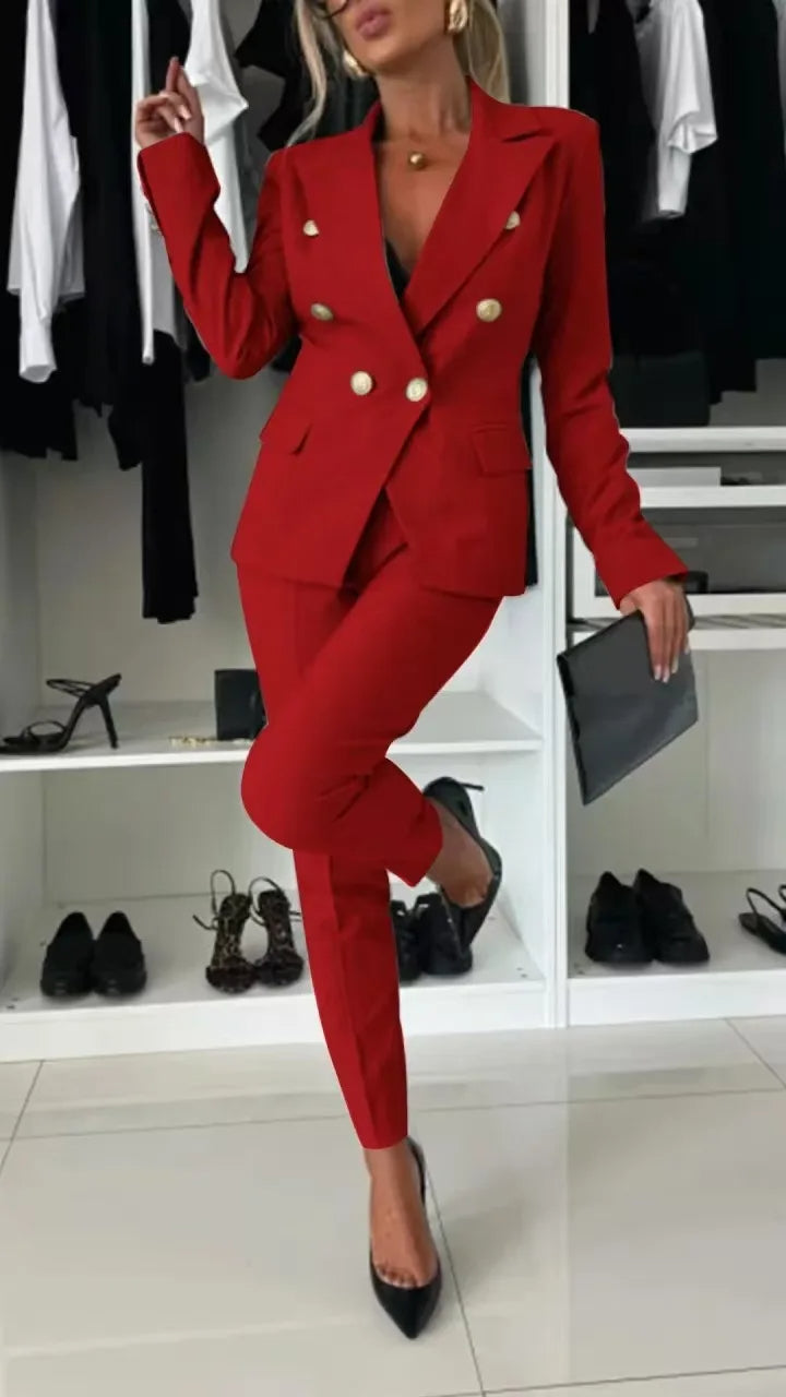 Women's Double-Breasted Suit with Tailored Cut 