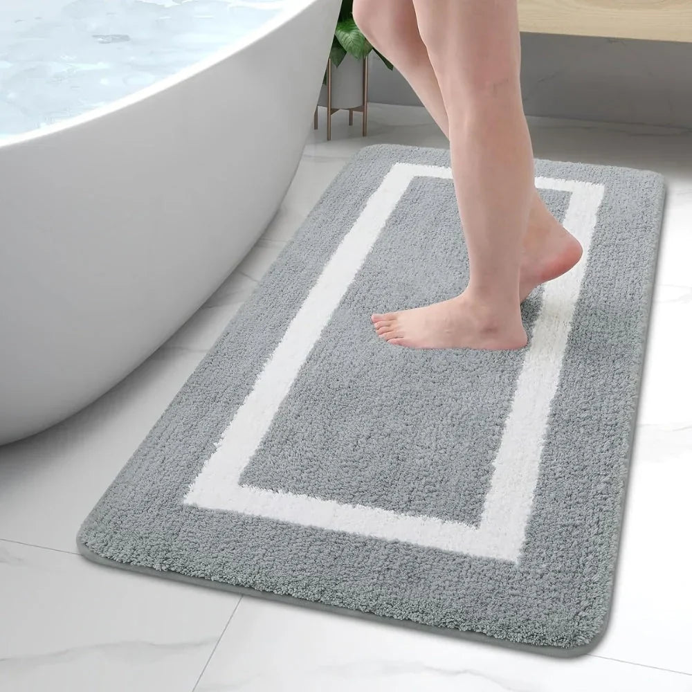 Weiche Mikrofaser-Badematte mit rutschhemmender Rückseite im Badezimmer