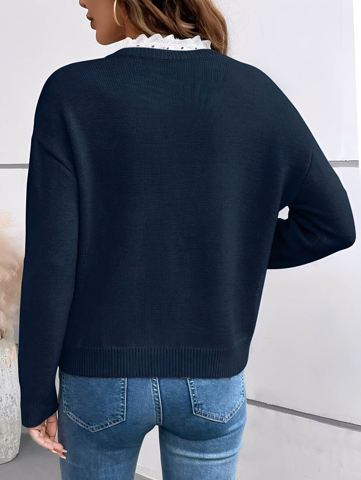 Knitted Blouse with Delicate Lace Collar