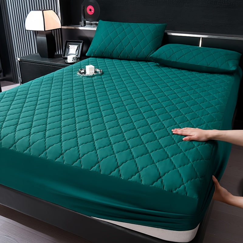 Fitted sheet with geometric pattern