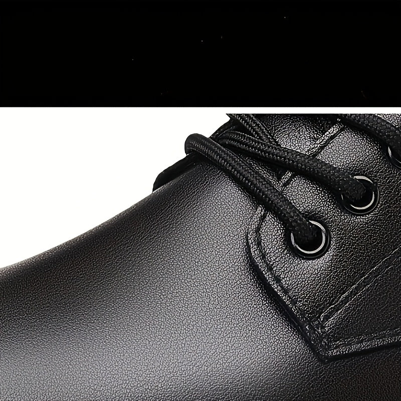 Men's lace-up shoes with a smooth finish