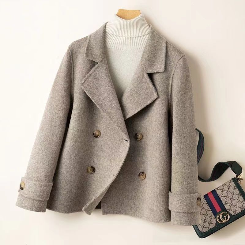 Women's Winter Jacket with Double Zipper and Elegant Fit