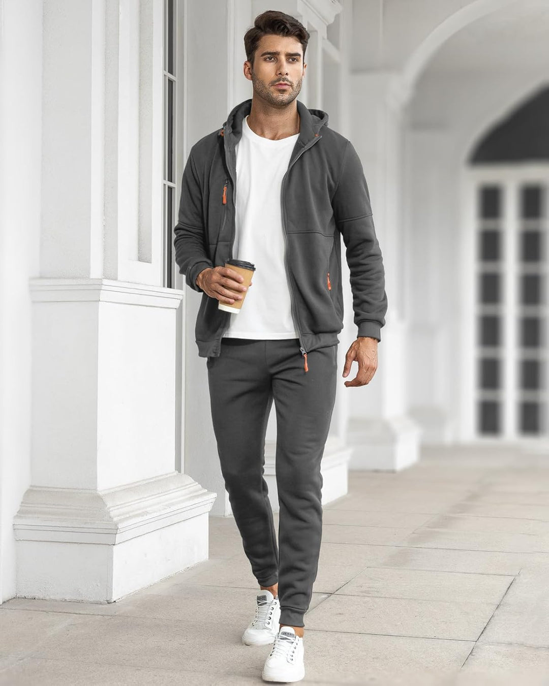 Men's tracksuit with hooded jacket and jogging pants