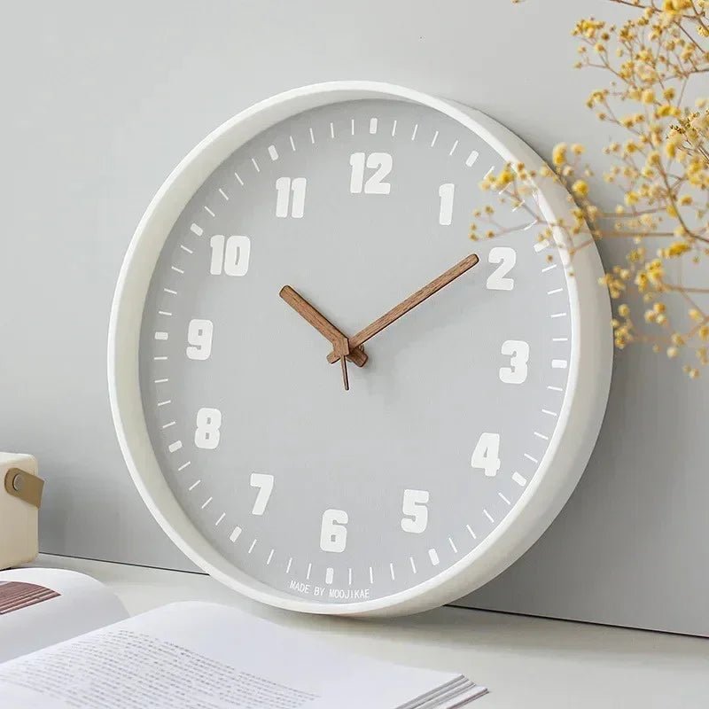 Runde Bambus Wanduhr als natürliche Wanddekoration