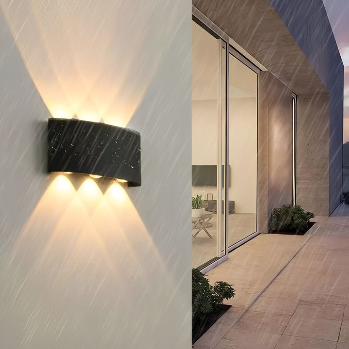 Moderne schwarze Wandleuchte in minimalistischem Design mit LED-Beleuchtung