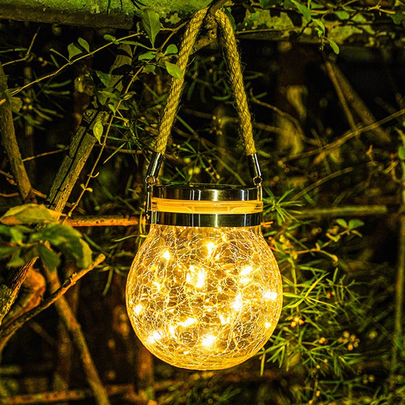 Solar Gartenleuchte aus Glas für Terrasse und Garten in dekorativem Design