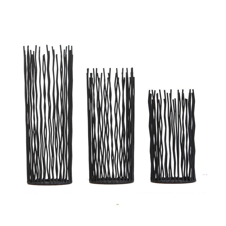 Geometrischer Kerzenhalter aus Schmiedeeisen – Modernes Design für stilvolle Wohnakzente