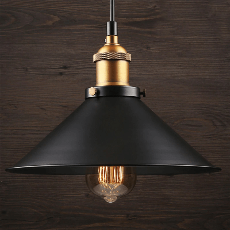Adjustable pendant light in industrial style