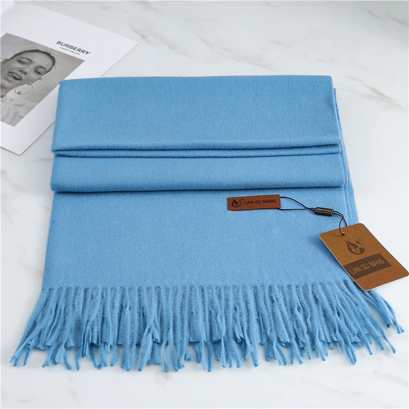 Women's Cashmere Scarf with Classic Design