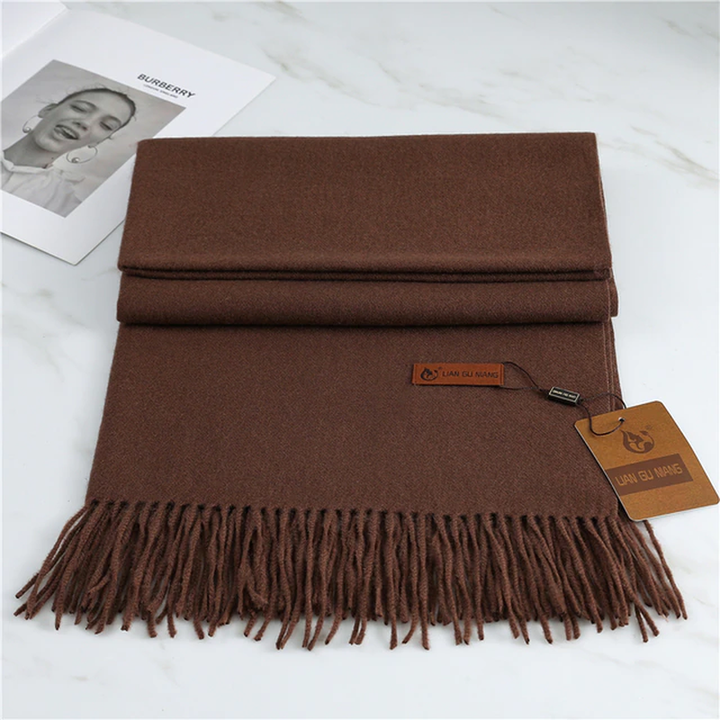 Women's Cashmere Scarf with Classic Design
