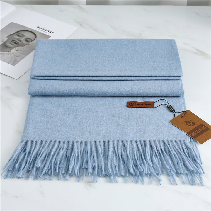 Women's Cashmere Scarf with Classic Design
