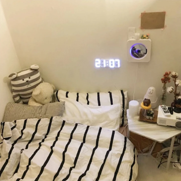 Digitaler Wecker für Schlafzimmer und Nachttisch
