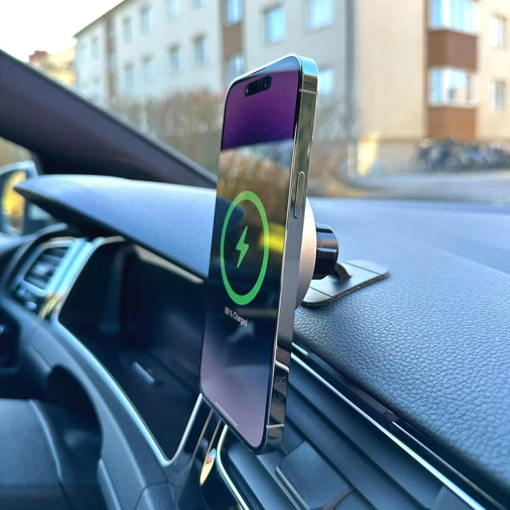 Magnetic car mount with MagSafe and fast charging function for iPhones